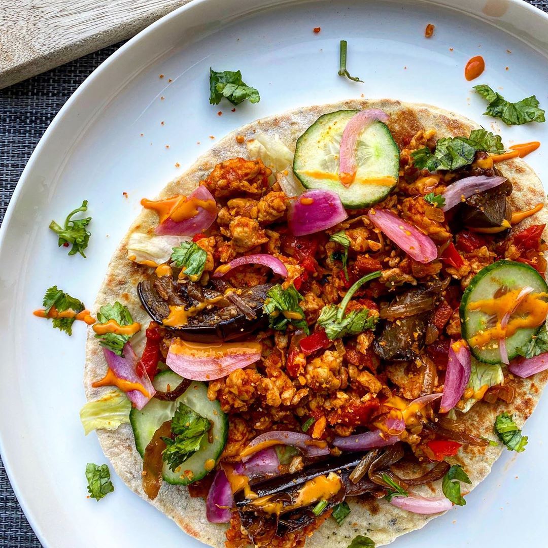 Mexican-Style Chicken Tacos with Minced LOVE CORN